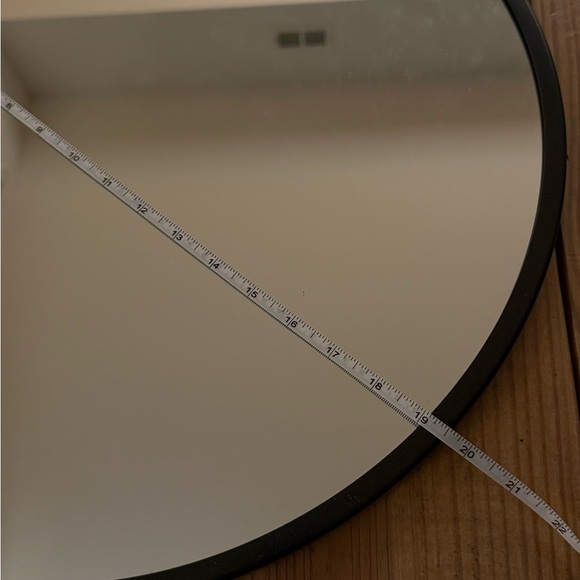 Round Mirror - Picture 5 of 5